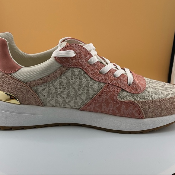 Michael Kors Logo Lace-Up Sneakers - Picture 4 of 16